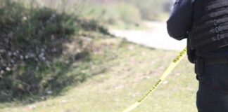 Indigente mure de hipotermia bajo puente cercano al río Atoyac indigente