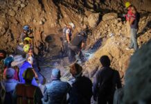 Recuperan cuerpos de trabajadores atrapados en mina de Morelos