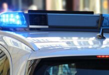 Atacan con palos y piedras a policías en Ajalpan sujetos