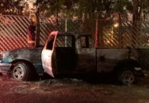 Investigan quema de camioneta en calles de Lomas de San Miguel Camioneta