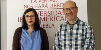 Docente IBERO Puebla realiza conferencia magistral sobre Literatura Literatura