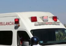 Taxista muere tras volcar en la federal Acatzingo-Xalapa Taxista