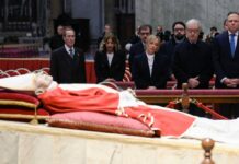 Abren capilla ardiente de Benedicto XVI para despedirlo papa benedicto