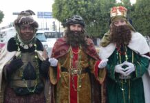 Reyes Magos visitan y desfilan hoy en Puebla capital