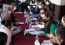 SEDIF entrega sillas de ruedas a poblanos en “Martes Ciudadano”