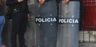 Descartan dejar a policías en calles para operativos contra ambulantes Ambulantes