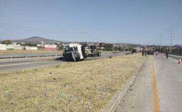 Cierre en autopista Arco Norte lleva ¡12 horas! Autopista