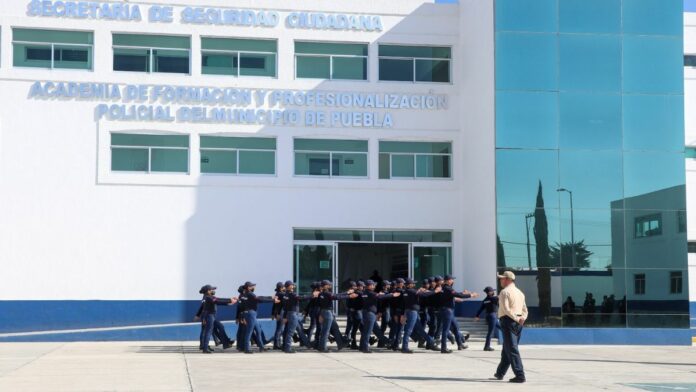 policias