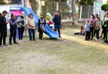 Entrega Ayuntamiento de Puebla equipamiento urbano en Las Hadas