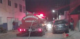 Fábrica de muebles se incendia en San Pedro Cholula Fábrica