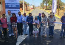 Paola Angon entrega pavimentación en Tlautla, tras 35 años de espera Paola