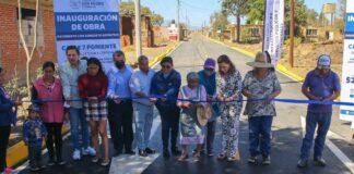 Paola Angon entrega pavimentación en Tlautla, tras 35 años de espera Paola