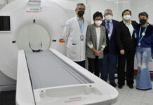 Lilia Cedillo entrega equipo nuevo de tomografía al HUP Rectora