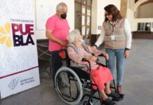 SEDIF otorga sillas de ruedas a poblanas y poblanos SEDIF