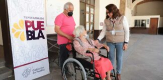 SEDIF otorga sillas de ruedas a poblanas y poblanos SEDIF
