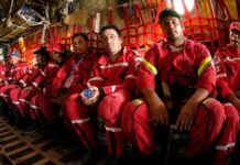 Turquía: Reciben con aplausos a rescatistas de Topos México Topos México