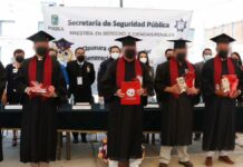 Concluyen 13 internos de San Miguel sus estudios en maestría