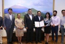 Impulsa Sergio Salomón expedición de pasaporte en Tepeaca