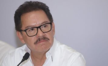 Mier descarta “choque de trenes” por abanderar condidatura a gobernador de Puebla