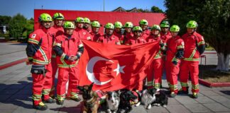 Reconocen a rescatistas de la Cruz Roja en Puebla por su ayuda en Turquía
