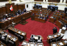 Vicepresidenta del Congreso de Perú renuncia por negativa a adelantar elecciones vicepresidenta