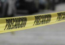 Hallan cuerpo apuñalado junto a Deportivo en Tecamachalco cuerpo