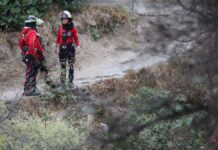 Hombre muere tras caer en barranca de Xochimehuacan Hombre