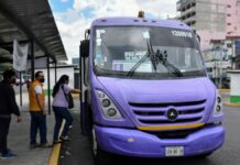 Asaltan a mano armada transporte público en zona de Los Fuertes