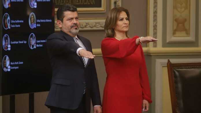 José