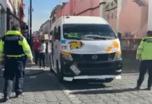 Mujer es atropellada por transporte público en Centro de Puebla Mujer