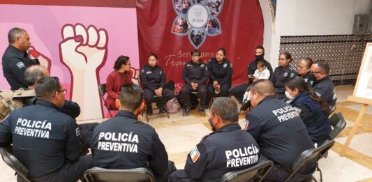 Policías