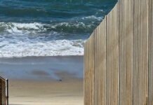 Poblanos mueren en naufragio en costas de California costas