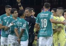 Árbitro Fernando Hernández pide disculpas tras dar rodillazo a un jugador