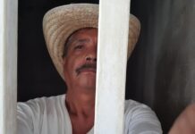 Detienen a periodista por revelar irregularidades en “Sembrando Vida”