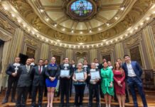Congreso reconoce trayectoria del Mariachi Tapatío de Álvaro Paulino