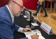 Periodista Ricardo Raphael presenta en IBERO su libro “Hijo de la guerra” Ricardo