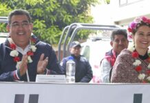Entrega Sergio Salomón 10 patrullas en Huauchinango