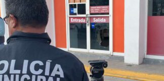 Dan ‘cristalazo’ a clínica en colonia La Paz; sólo hubo daños materiales clínica