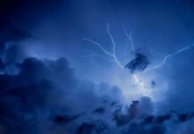 Mueren 5 personas por impacto de rayo en Colombia; hay 14 heridos Rayo