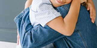 Dan custodia de menor a madre víctima de violencia vicaria en Puebla violencia