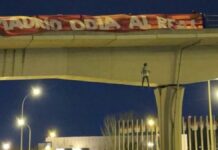 Detienen a cuatro sujetos por colgar un muñeco de Vinícius en un puente