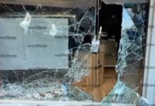 Dan cristalazo para robar negocio de acero en El Carmen