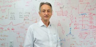 Geoffrey Hinton, el “padrino de la IA” advierte sobre los peligros de su uso IA