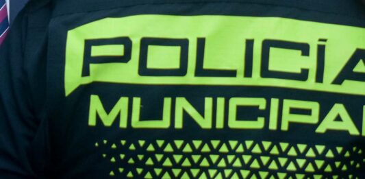 Policía