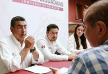 Atiende Sergio Salomón a poblanos en “Martes Ciudadano”