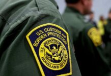 Muere joven migrante bajo la custodia de autoridades en Florida