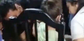 Rescatan a niño encadenado en una casa de Tabasco niño