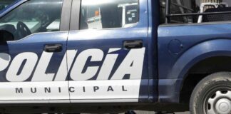 Roban dinero y teléfonos de tienda en Acatlán tienda