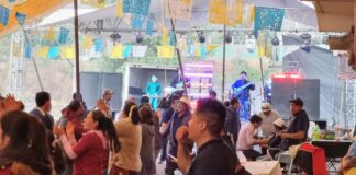 Xalitzintla celebra a Santiago Apóstol pese a emergencia por volcán volcán