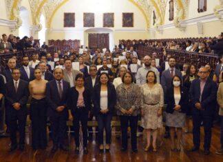 BUAP entrega 225 definitividades a trabajadores no académicos BUAP